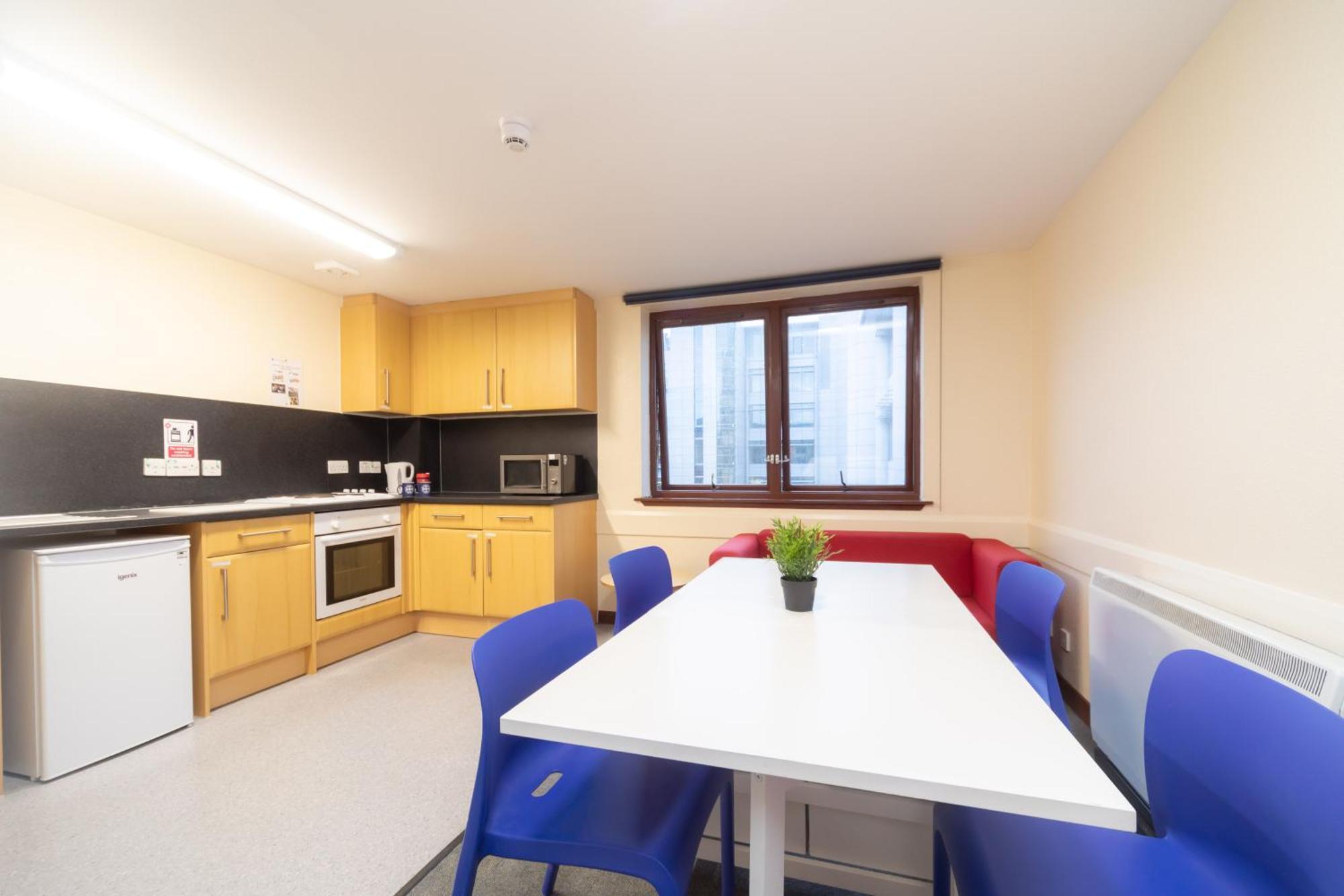 Apartmán Joivy Economy 4 And 5 Bed Flats, Close To Old Town And Royal Mile - Adults Only Edinburgh Exteriér fotografie