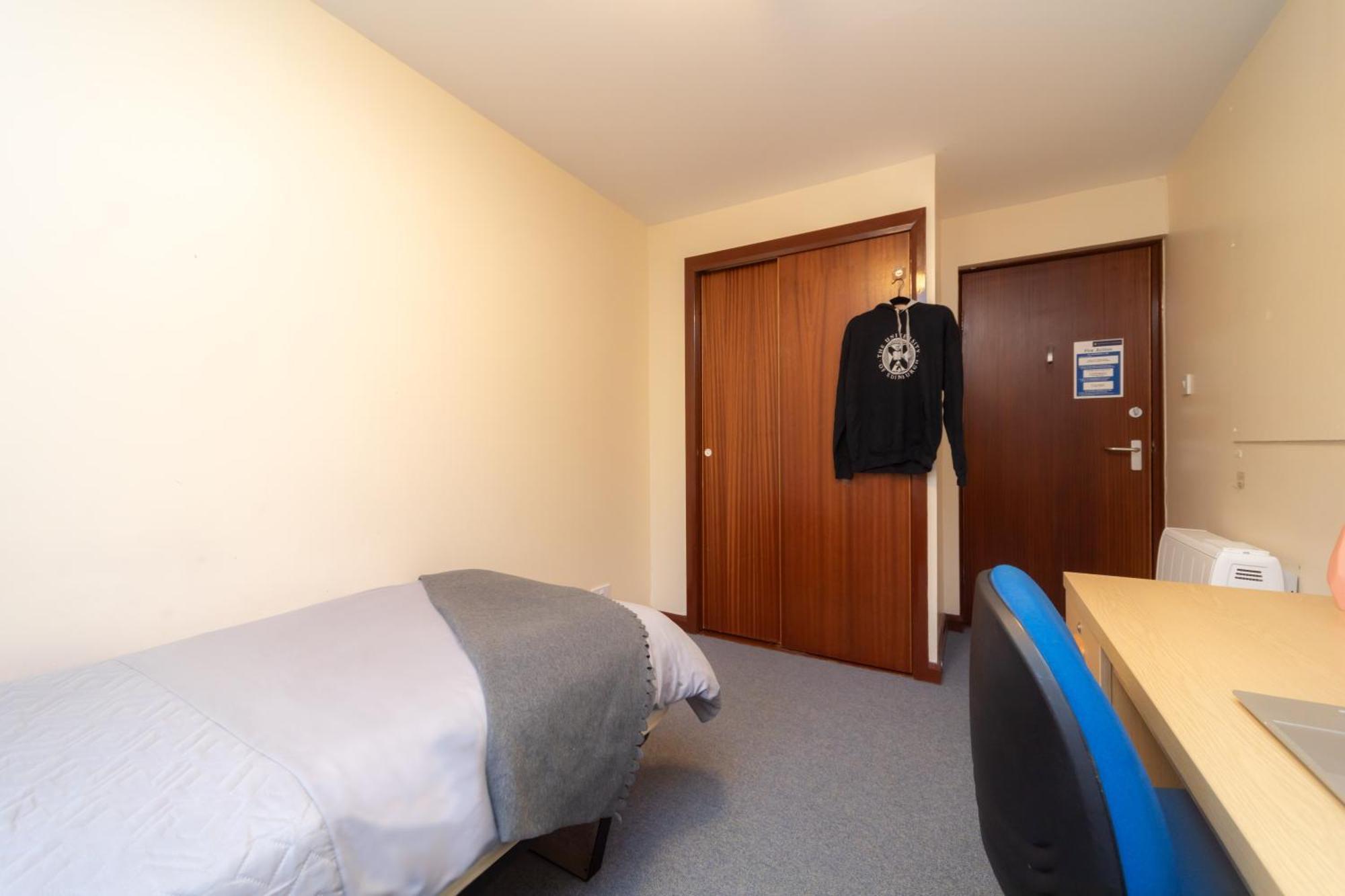 Apartmán Joivy Economy 4 And 5 Bed Flats, Close To Old Town And Royal Mile - Adults Only Edinburgh Exteriér fotografie