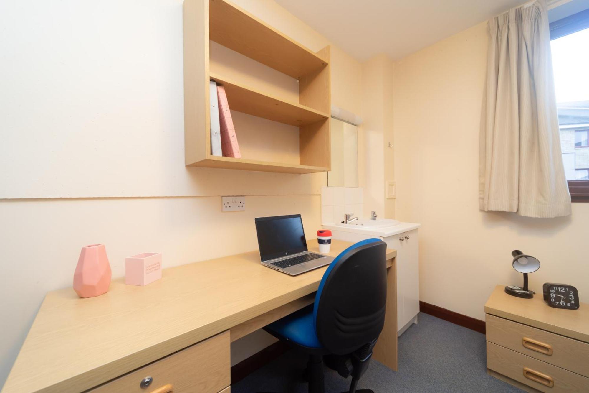 Apartmán Joivy Economy 4 And 5 Bed Flats, Close To Old Town And Royal Mile - Adults Only Edinburgh Exteriér fotografie