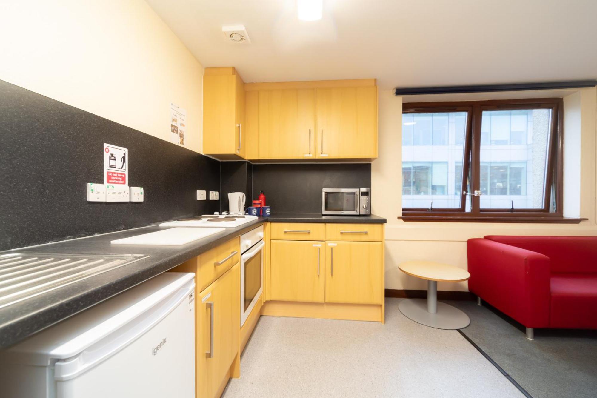 Apartmán Joivy Economy 4 And 5 Bed Flats, Close To Old Town And Royal Mile - Adults Only Edinburgh Exteriér fotografie