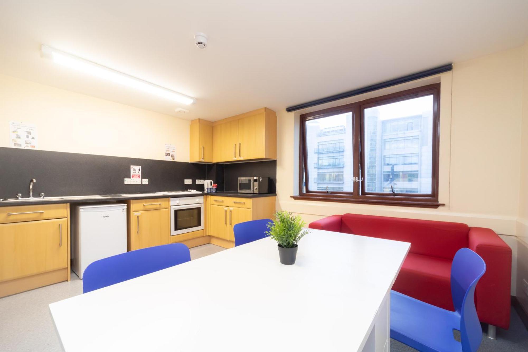 Apartmán Joivy Economy 4 And 5 Bed Flats, Close To Old Town And Royal Mile - Adults Only Edinburgh Exteriér fotografie